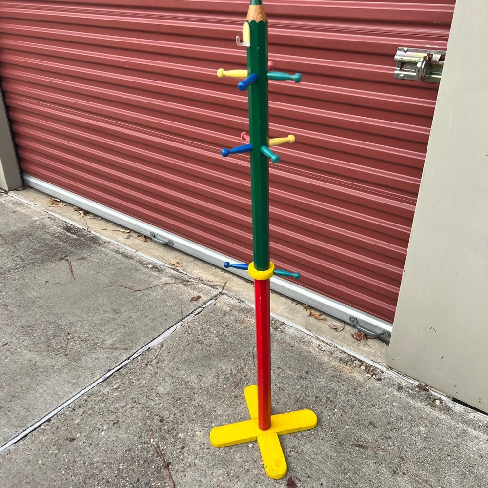 Teacher pencil stand